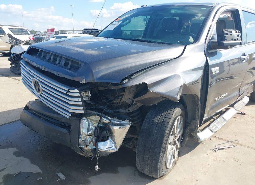 Photo 6 of 2017 Toyota Tundra LIMITED 5.7L V8 (VIN 5TFFW5F14HX212375)