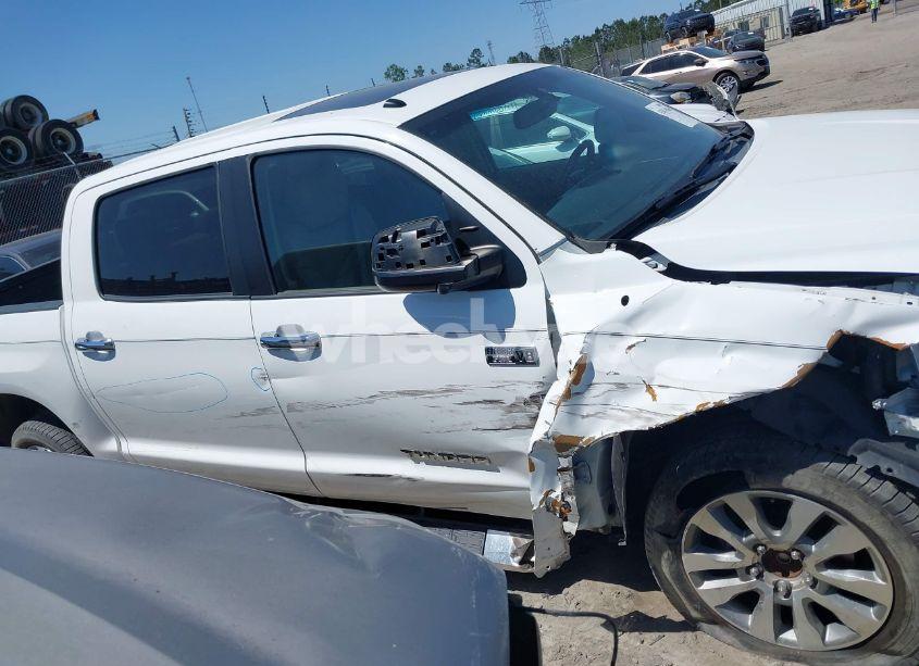 Photo 13 of 2017 Toyota Tundra LIMITED 5.7L V8 (VIN 5TFFW5F15HX223014)