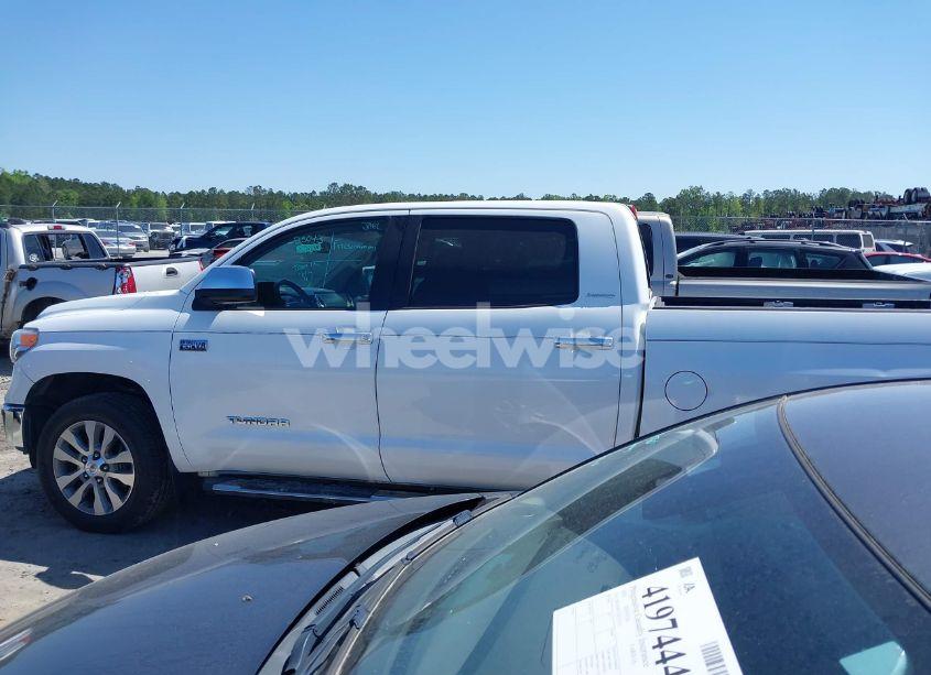 Photo 14 of 2017 Toyota Tundra LIMITED 5.7L V8 (VIN 5TFFW5F15HX223014)