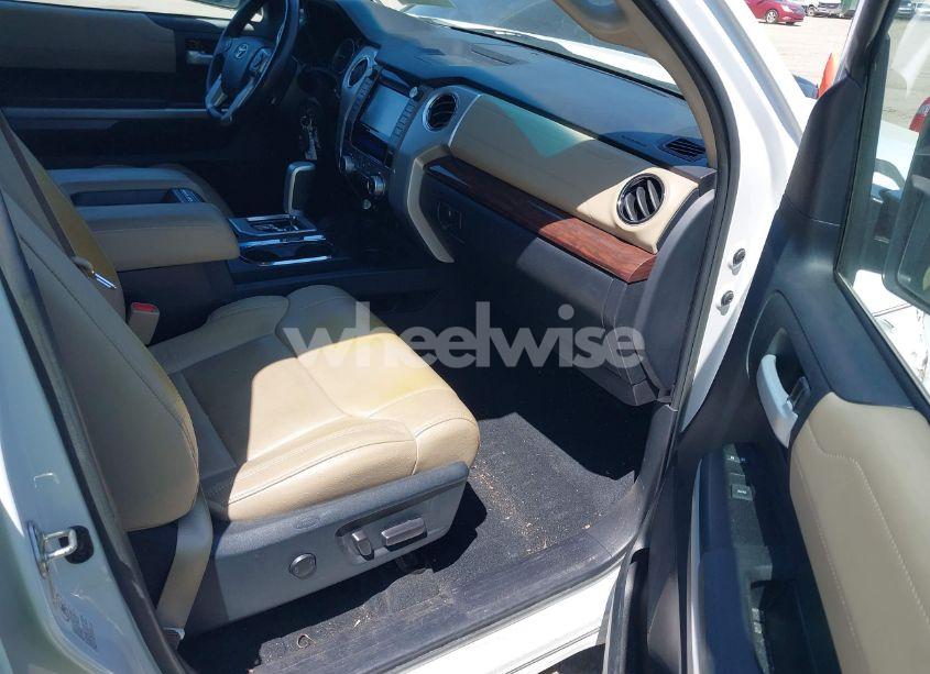 Photo 5 of 2017 Toyota Tundra LIMITED 5.7L V8 (VIN 5TFFW5F15HX223014)