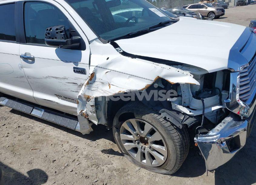 Photo 6 of 2017 Toyota Tundra LIMITED 5.7L V8 (VIN 5TFFW5F15HX223014)