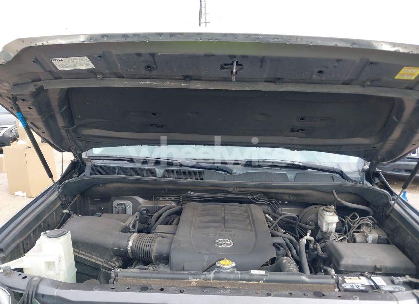 Photo 10 of 2017 Toyota Tundra LIMITED 5.7L V8 (VIN 5TFFW5F17HX213195)