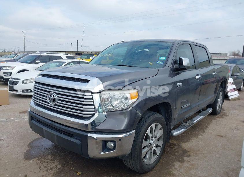 Photo 2 of 2017 Toyota Tundra LIMITED 5.7L V8 (VIN 5TFFW5F17HX213195)
