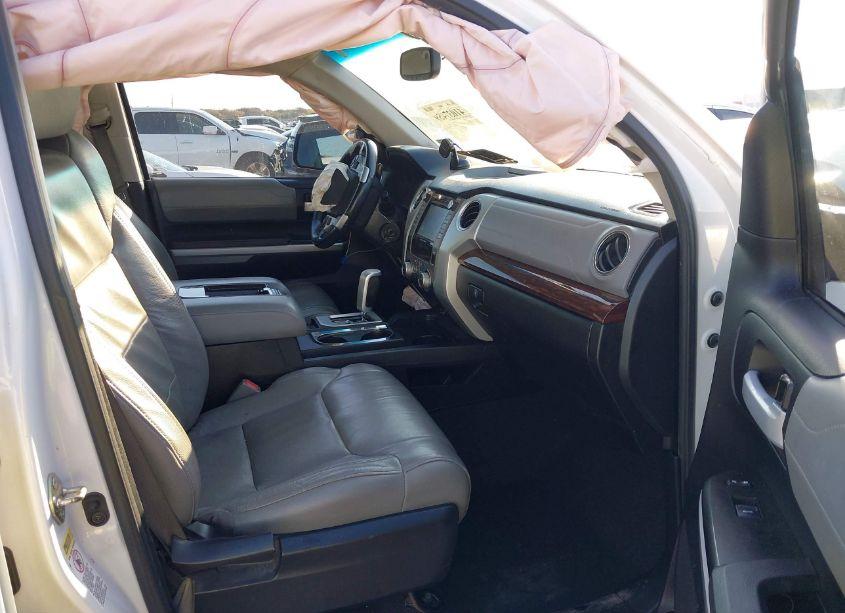 Photo 5 of 2016 Toyota Tundra LIMITED 5.7L V8 (VIN 5TFFW5F19GX205145)