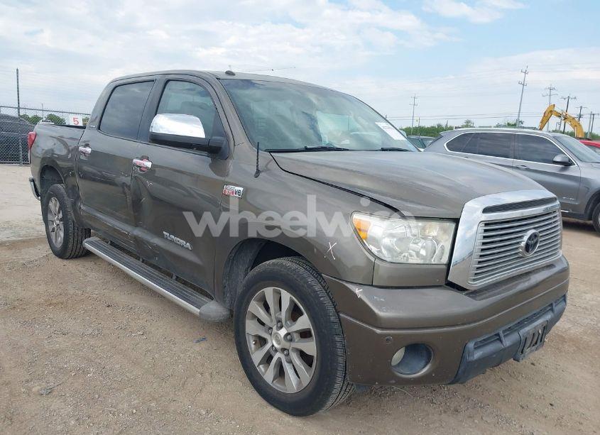 2010 Toyota Tundra LIMITED 5.7L V8 (VIN 5TFFY5F11AX093409) main photo