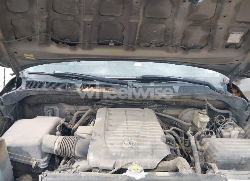 Photo 10 of 2010 Toyota Tundra LIMITED 5.7L V8 (VIN 5TFFY5F11AX093409)