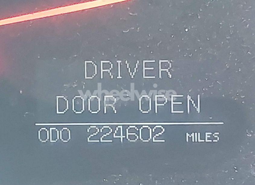 Photo 15 of 2010 Toyota Tundra LIMITED 5.7L V8 (VIN 5TFFY5F11AX093409)