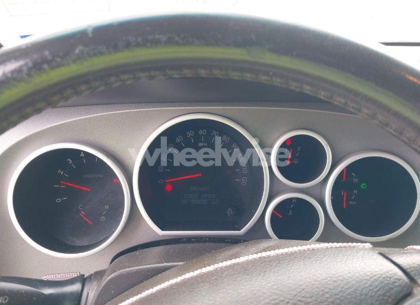 Photo 7 of 2010 Toyota Tundra LIMITED 5.7L V8 (VIN 5TFFY5F11AX093409)