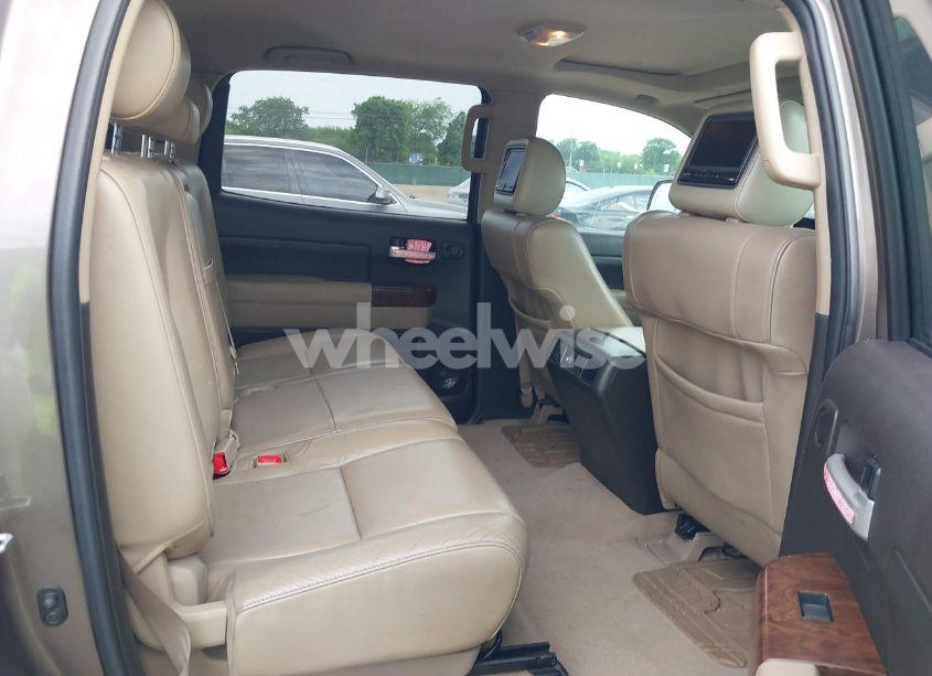 Photo 8 of 2010 Toyota Tundra LIMITED 5.7L V8 (VIN 5TFFY5F11AX093409)