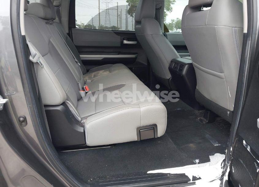 Photo 8 of 2021 Toyota Tundra LIMITED (VIN 5TFFY5F12MX283403)