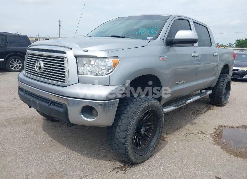 Photo 2 of 2013 Toyota Tundra PLATINUM 5.7L V8 (VIN 5TFFY5F14DX139769)