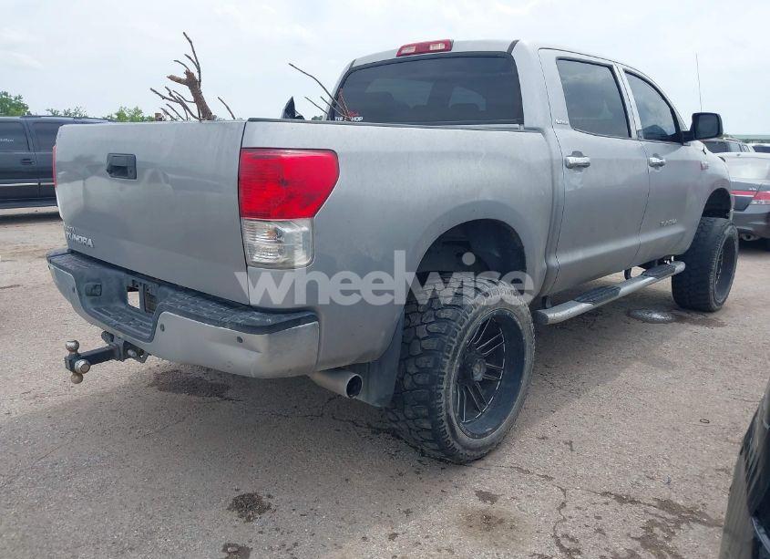 Photo 4 of 2013 Toyota Tundra PLATINUM 5.7L V8 (VIN 5TFFY5F14DX139769)