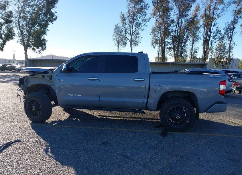 Photo 15 of 2021 Toyota Tundra LIMITED (VIN 5TFFY5F14MX287937)