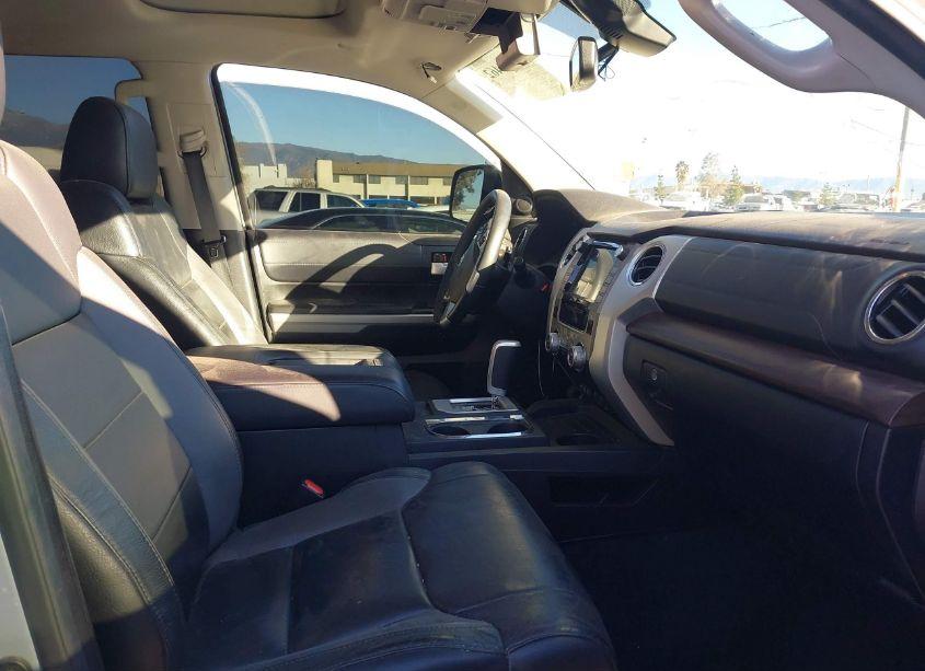 Photo 5 of 2021 Toyota Tundra LIMITED (VIN 5TFFY5F14MX287937)