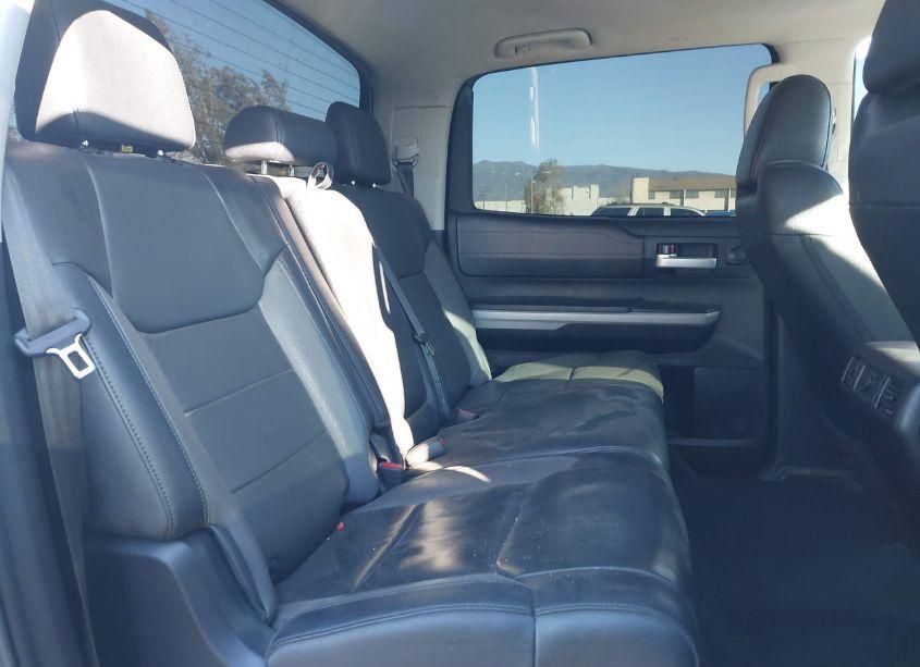 Photo 8 of 2021 Toyota Tundra LIMITED (VIN 5TFFY5F14MX287937)