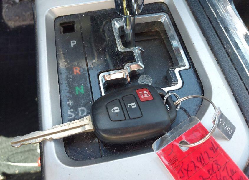 Photo 11 of 2018 Toyota Tundra LIMITED 5.7L V8 (VIN 5TFFY5F1XJX241296)