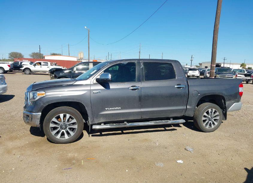 Photo 14 of 2018 Toyota Tundra LIMITED 5.7L V8 (VIN 5TFFY5F1XJX241296)
