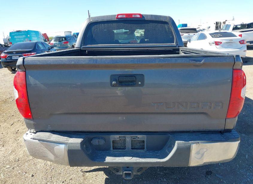 Photo 16 of 2018 Toyota Tundra LIMITED 5.7L V8 (VIN 5TFFY5F1XJX241296)
