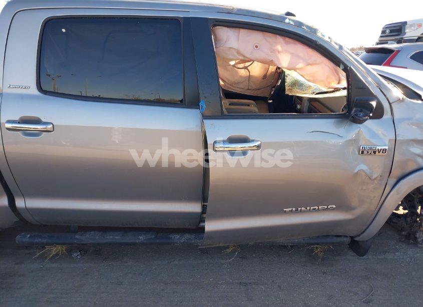 Photo 12 of 2019 Toyota Tundra LIMITED 5.7L V8 (VIN 5TFFY5F1XKX248833)