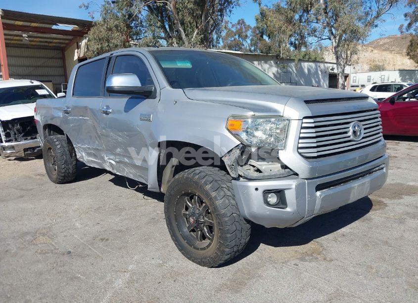 2014 Toyota Tundra PLATINUM 5.7L V8 (VIN 5TFGY5F18EX153986) main photo