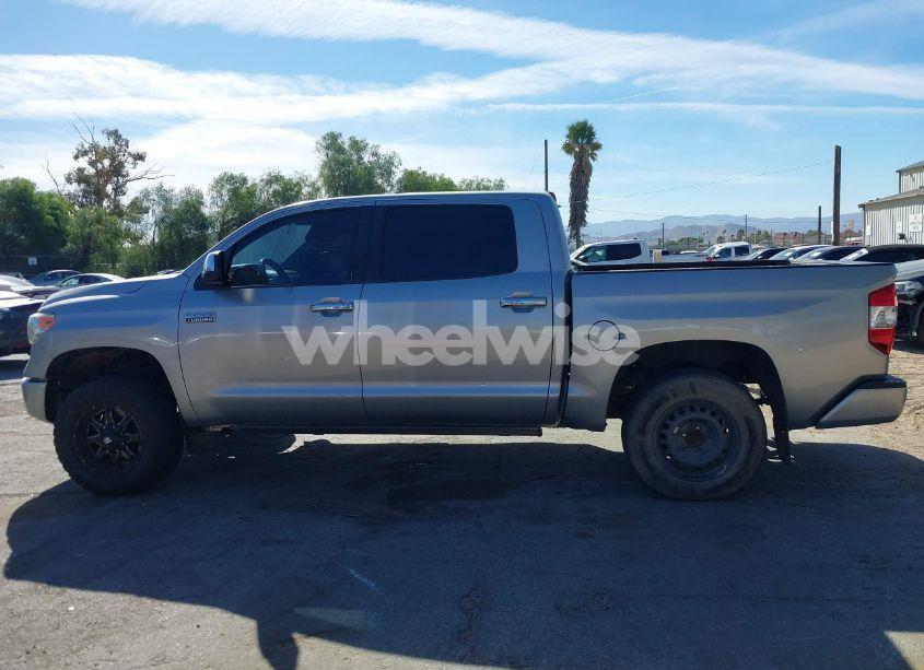 Photo 15 of 2014 Toyota Tundra PLATINUM 5.7L V8 (VIN 5TFGY5F18EX153986)