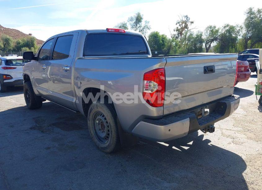 Photo 3 of 2014 Toyota Tundra PLATINUM 5.7L V8 (VIN 5TFGY5F18EX153986)
