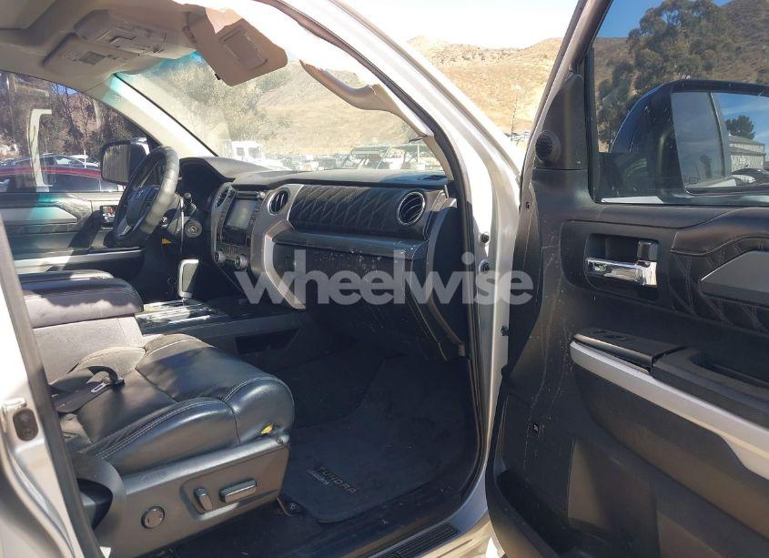 Photo 5 of 2014 Toyota Tundra PLATINUM 5.7L V8 (VIN 5TFGY5F18EX153986)