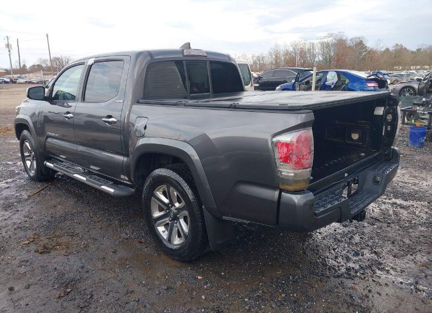 Photo 3 of 2016 Toyota Tacoma LIMITED (VIN 5TFGZ5AN2GX017332)