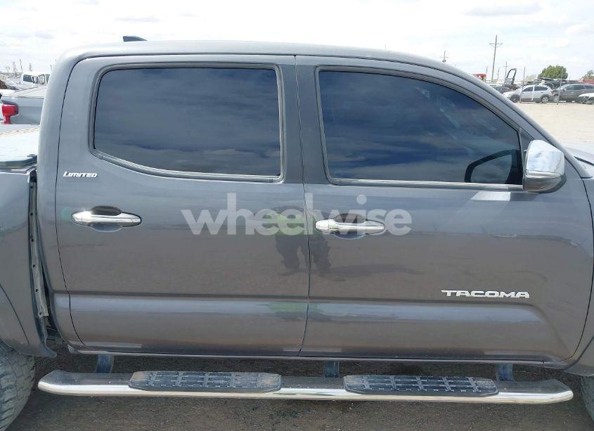 Photo 13 of 2018 Toyota Tacoma LIMITED (VIN 5TFGZ5AN2JX143097)