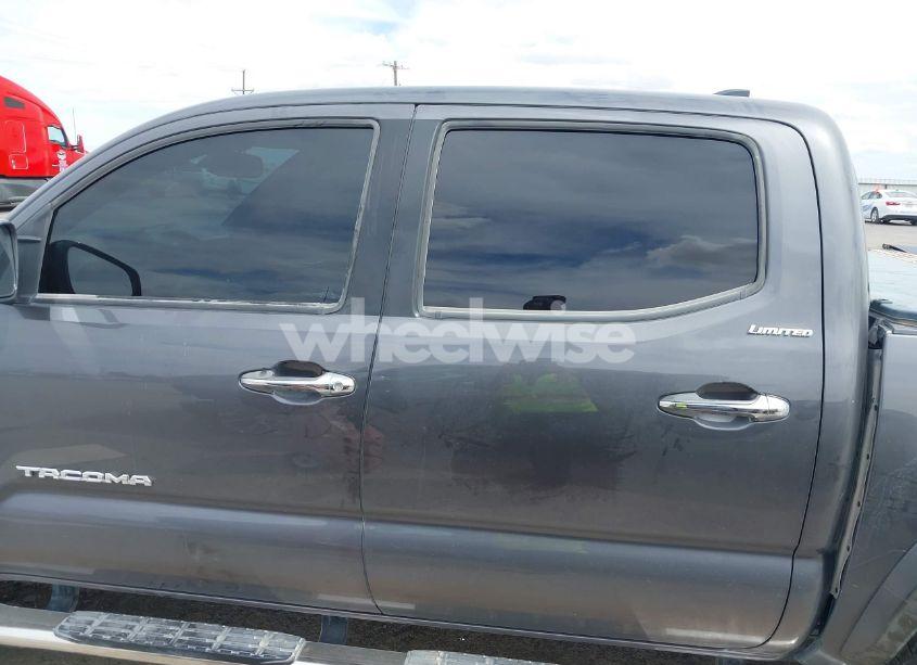 Photo 14 of 2018 Toyota Tacoma LIMITED (VIN 5TFGZ5AN2JX143097)