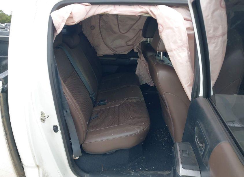 Photo 8 of 2016 Toyota Tacoma LIMITED (VIN 5TFGZ5AN5GX029507)