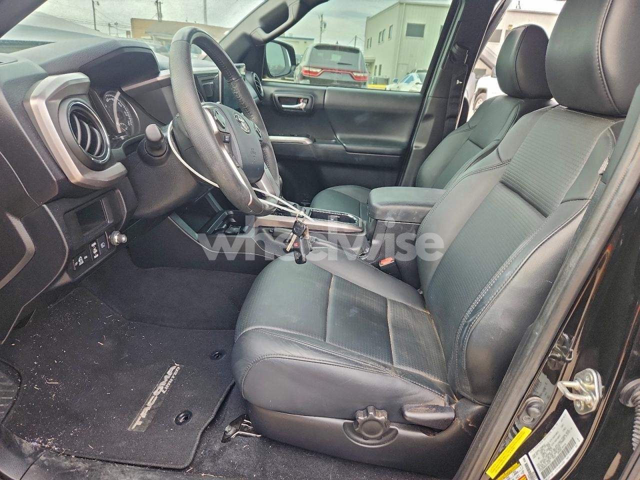 Photo 7 of 2018 TOYOTA TACOMA DOUBLE CAB (VIN 5TFGZ5AN5JX143255)