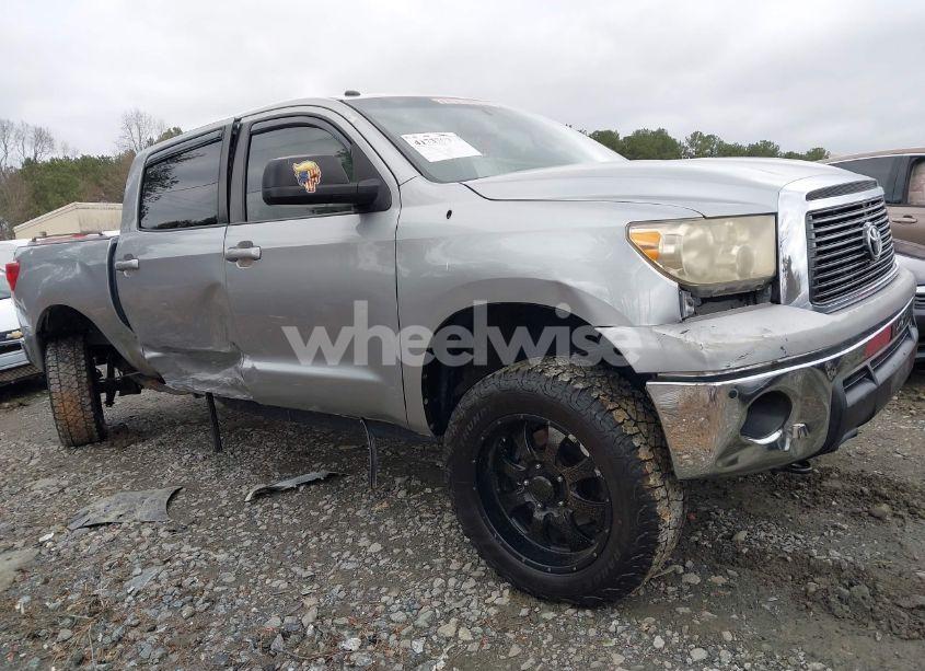 Photo 13 of 2010 Toyota Tundra LIMITED 5.7L V8 (VIN 5TFHW5F10AX149676)