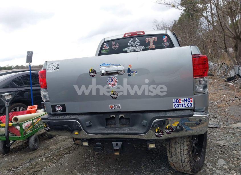 Photo 16 of 2010 Toyota Tundra LIMITED 5.7L V8 (VIN 5TFHW5F10AX149676)