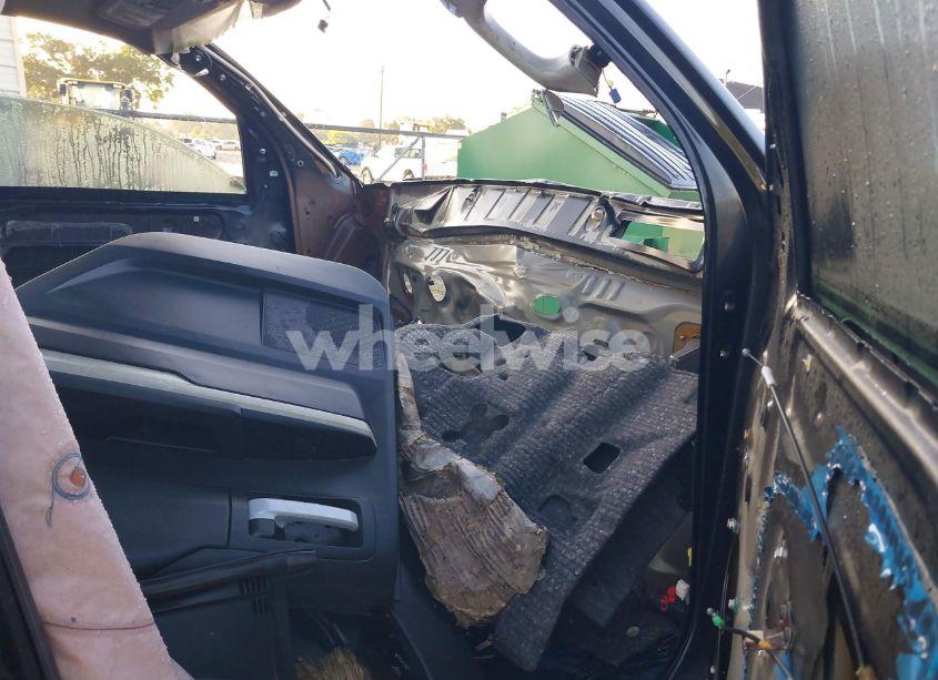 Photo 5 of 2015 Toyota Tundra LIMITED 5.7L V8 (VIN 5TFHW5F10FX468762)