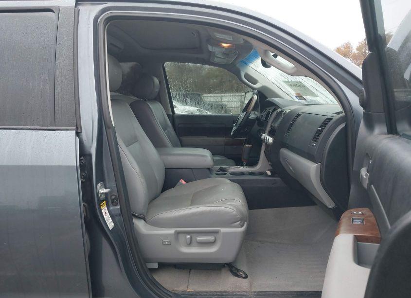 Photo 5 of 2010 Toyota Tundra CREWMAX LIMITED (VIN 5TFHW5F11AX095160)