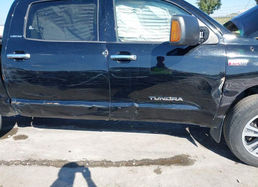 Photo 13 of 2013 Toyota Tundra LIMITED 5.7L V8 (VIN 5TFHW5F12DX312526)