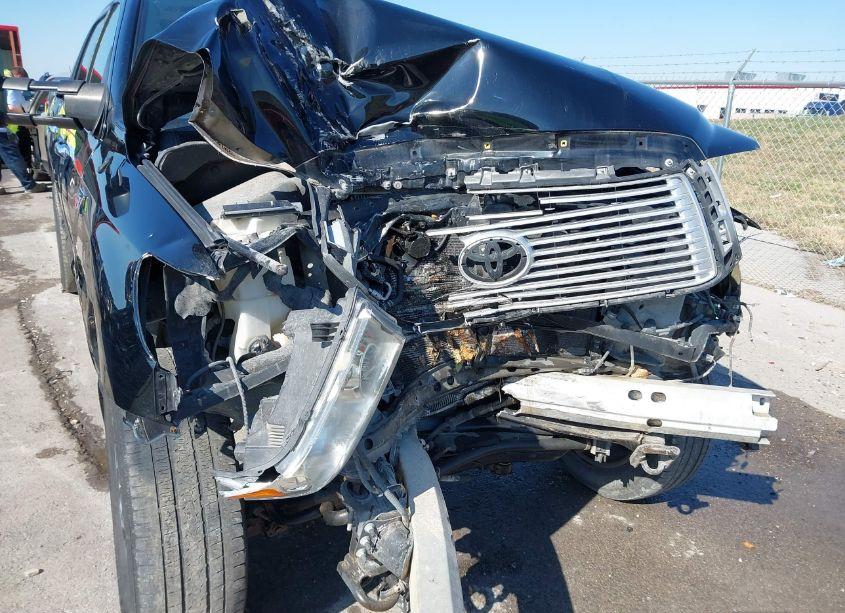 Photo 6 of 2013 Toyota Tundra LIMITED 5.7L V8 (VIN 5TFHW5F12DX312526)