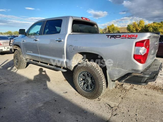 Photo 5 of 2016 TOYOTA TUNDRA CREWMAX LIMITED (VIN 5TFHW5F12GX526629)