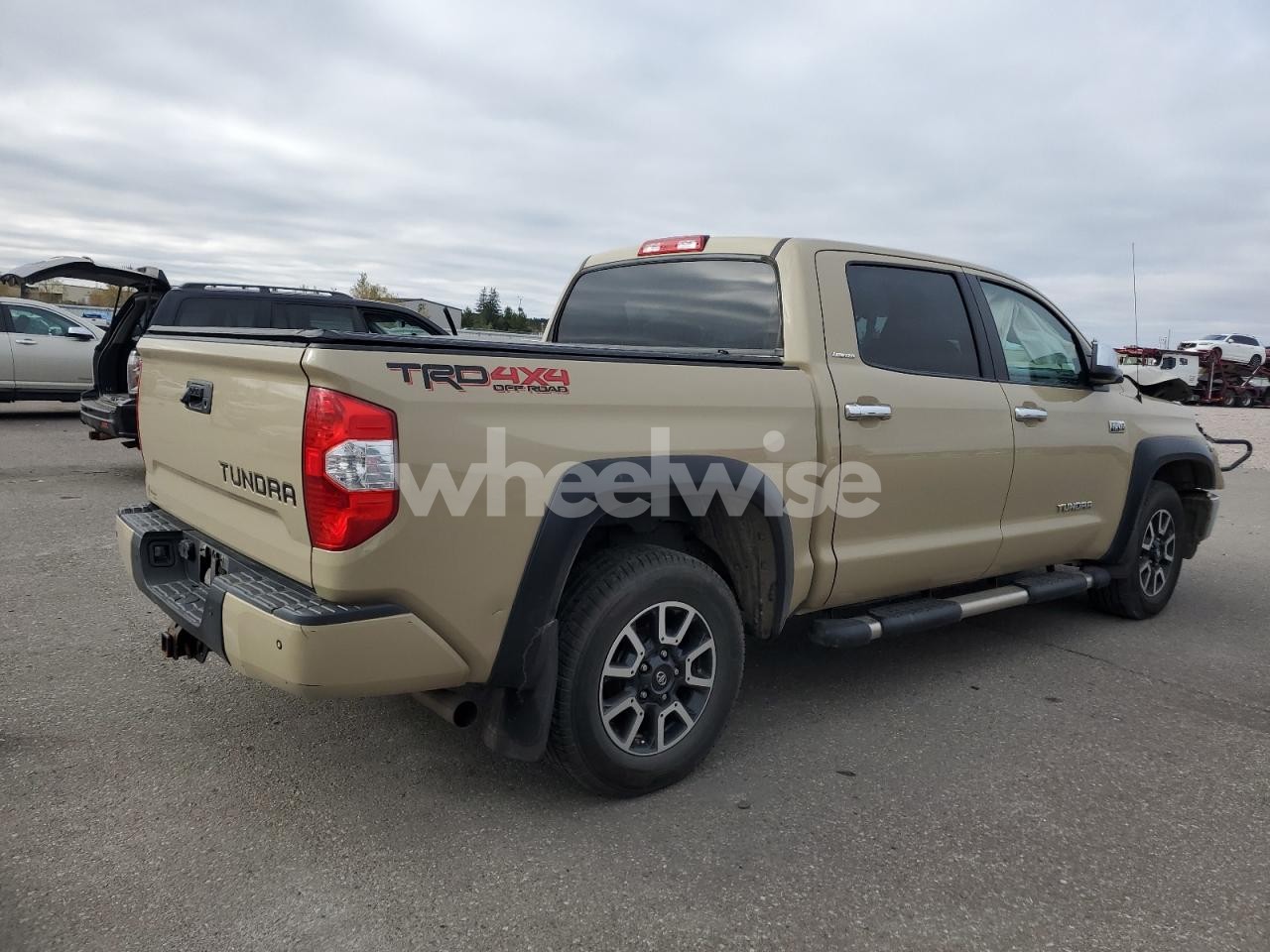 Photo 3 of 2018 TOYOTA TUNDRA CREWMAX LIMITED (VIN 5TFHW5F12JX760762)
