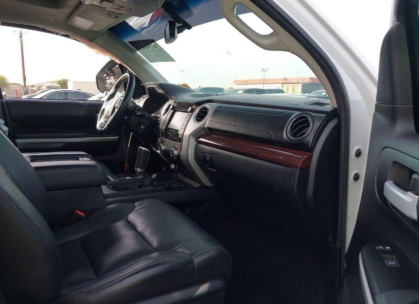 Photo 5 of 2017 Toyota Tundra LIMITED 5.7L V8 (VIN 5TFHW5F13HX647252)