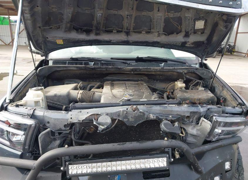 Photo 10 of 2010 Toyota Tundra CREWMAX LIMITED (VIN 5TFHW5F14AX147980)