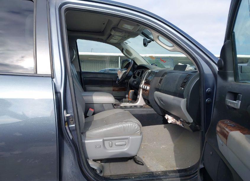 Photo 5 of 2010 Toyota Tundra CREWMAX LIMITED (VIN 5TFHW5F14AX147980)