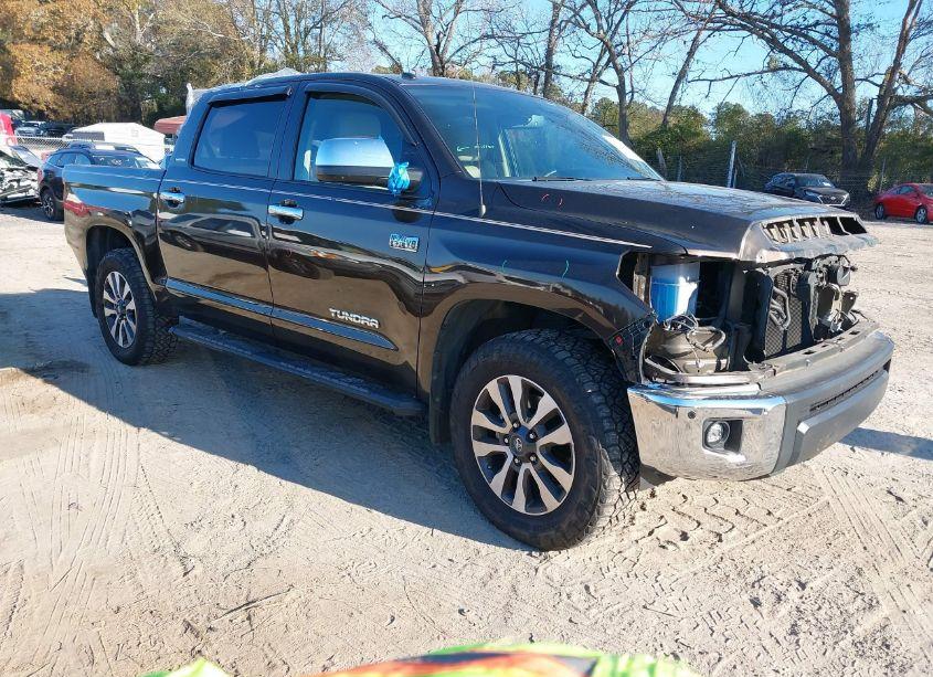 2018 Toyota Tundra LIMITED 5.7L V8 (VIN 5TFHW5F14JX717993) main photo