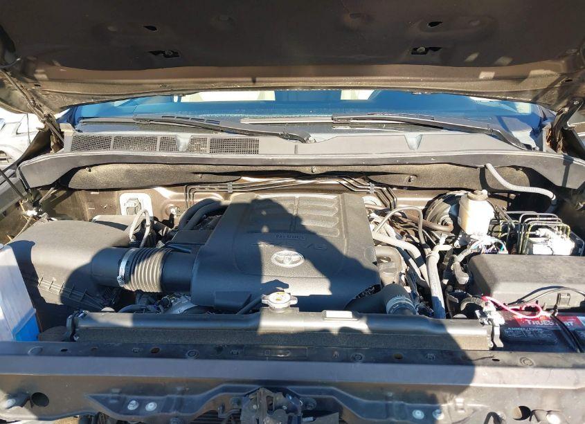 Photo 10 of 2018 Toyota Tundra LIMITED 5.7L V8 (VIN 5TFHW5F14JX717993)