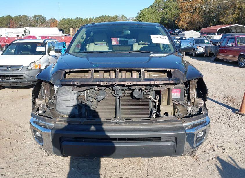 Photo 13 of 2018 Toyota Tundra LIMITED 5.7L V8 (VIN 5TFHW5F14JX717993)