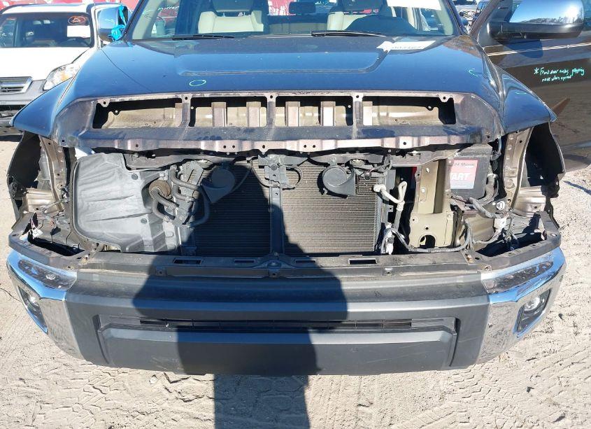 Photo 19 of 2018 Toyota Tundra LIMITED 5.7L V8 (VIN 5TFHW5F14JX717993)