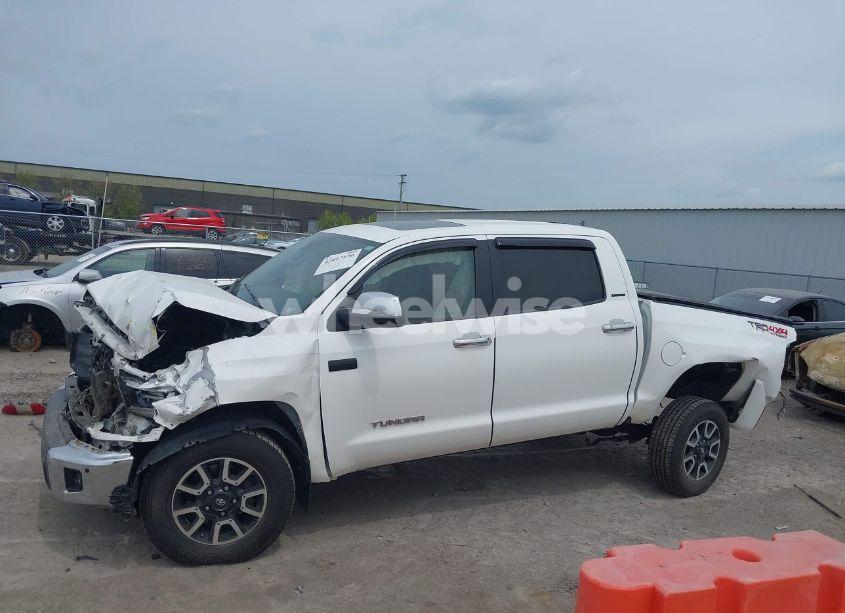 Photo 14 of 2018 Toyota Tundra LIMITED 5.7L V8 (VIN 5TFHW5F14JX769916)