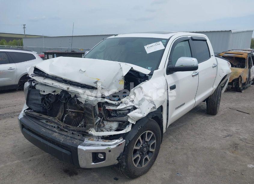 Photo 6 of 2018 Toyota Tundra LIMITED 5.7L V8 (VIN 5TFHW5F14JX769916)