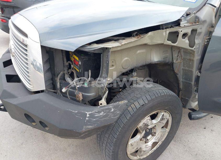 Photo 6 of 2010 Toyota Tundra LIMITED 5.7L V8 (VIN 5TFHW5F19AX135842)